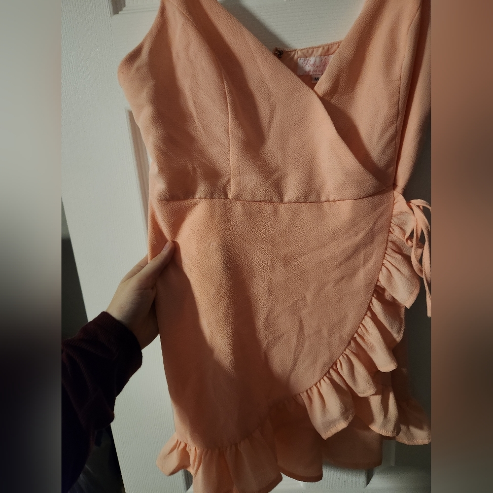 Peach Pink Lily Romper - Picture 5 of 7